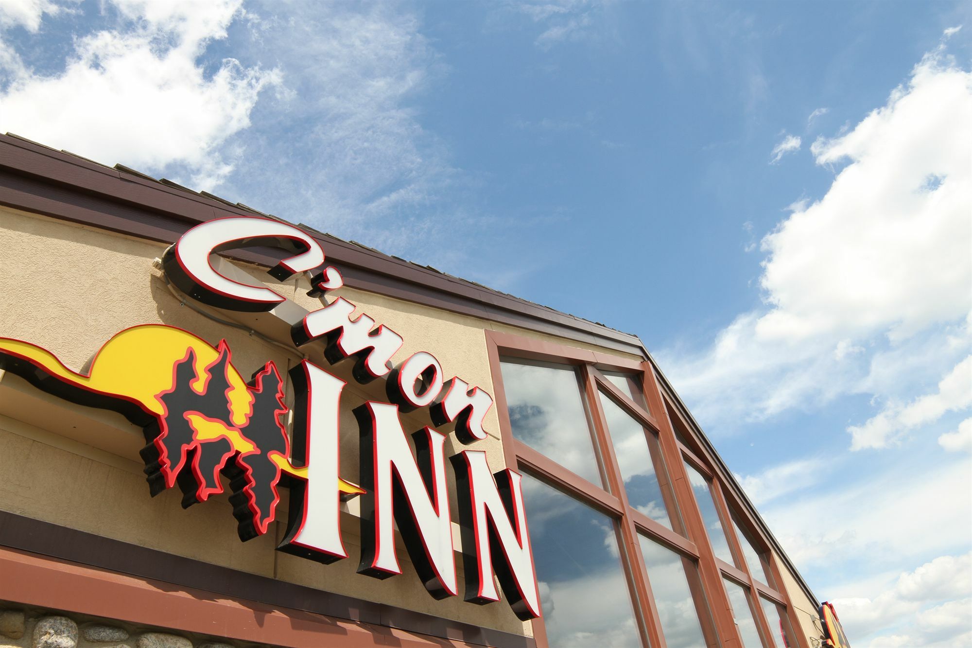 C'Mon Inn & Suites Fargo Exterior photo